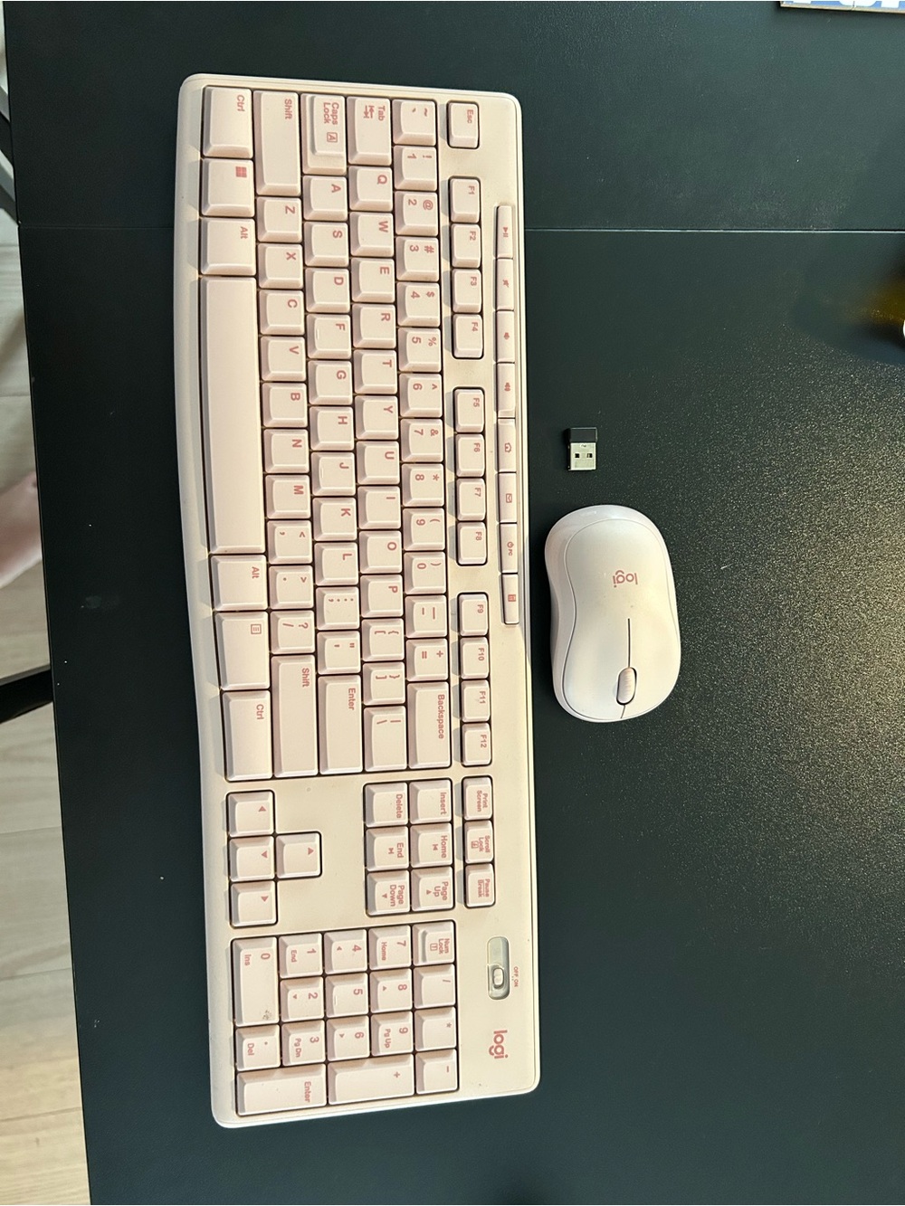 Logitech Pink Wireless Keyboard and Mouse Set